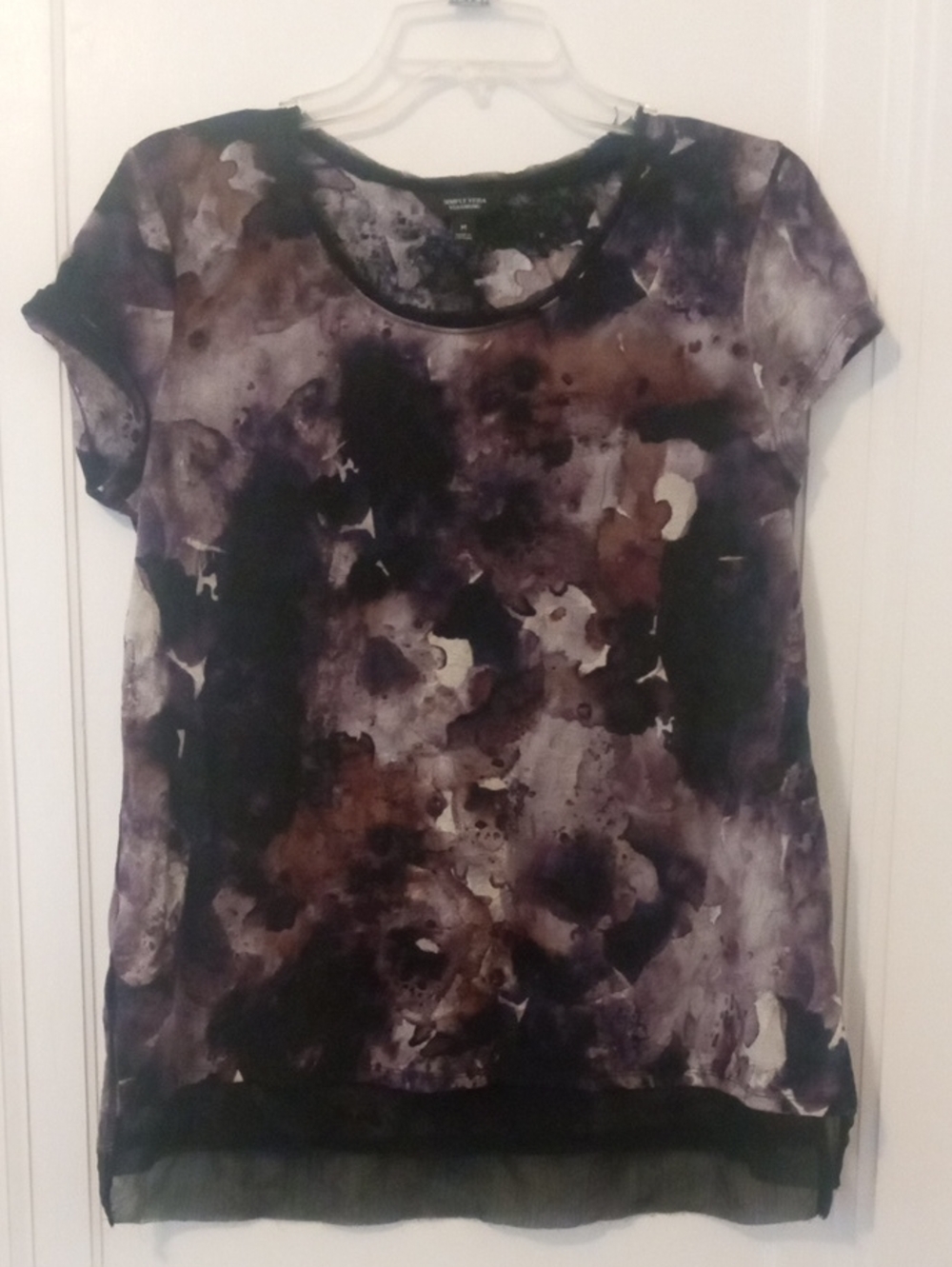 Vera Wang, MEDIUM Abstract Watercolor Short Sleeve Top in Black, Brown and Cream